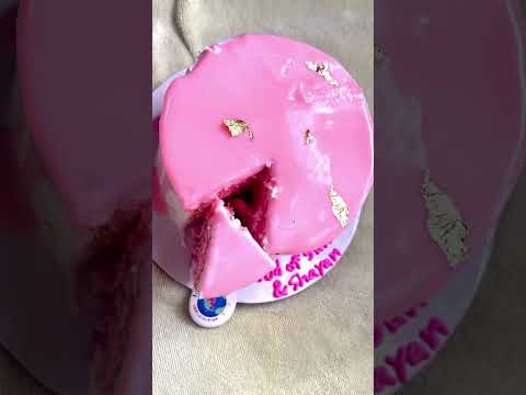 Yummy 🤤 #song #cakes #cakelovers #bollywood