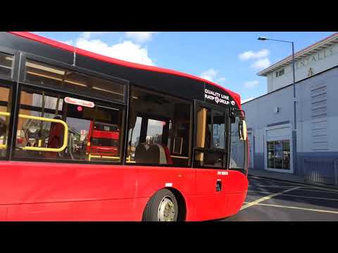 OV30072 On Route 465 Optare Versa