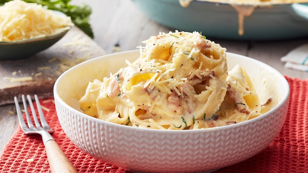 watch video Quick and Easy Fettuccine Carbonara