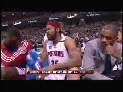 CLASSIC: Rasheed Wallace doesn't like the cameraman