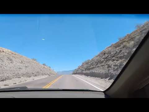 Driving in the Nevada desert 🏜️