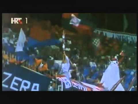 Torcida Split ~ Isječak iz dokumentarca "Glava u balunu"