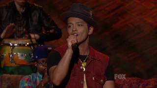 Bruno Mars on American idol s10 - The Lazy Song