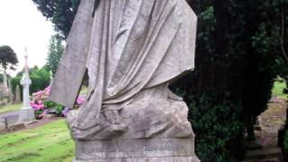 preview picture of video 'James Hennessy Gravestone Dundee Scotland'