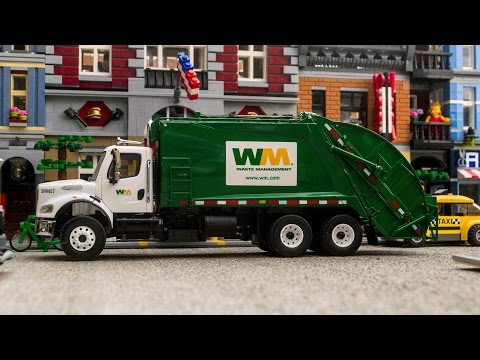 First Gear Freightliner M2 - McNeilus Rear Load Garbage Truck
