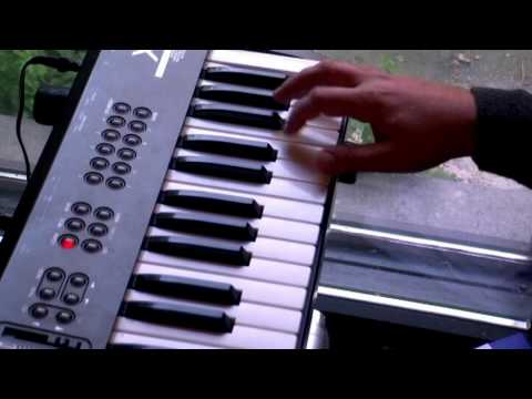 Alex Staal performes Hidjaz Mandra ( Turkish Trad. )