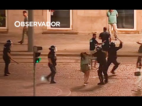 Porto. Polícia dispersa adeptos com estalos e pontapés