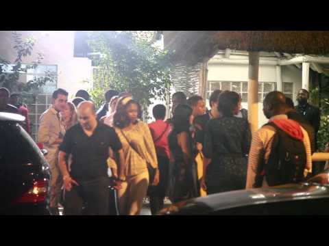 Mika Mendes  e  Neuza  em Angola