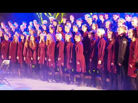 Turné 2022 - Open up the red box