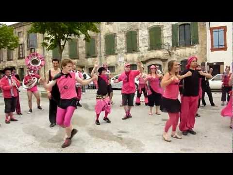 Danse Hassidique - Fanfare Pink it black -