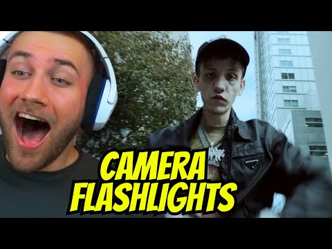 SO EIN HIT!! t-low - CAMERA FLASHLIGHTS (OFFICIAL VIDEO) - REACTION