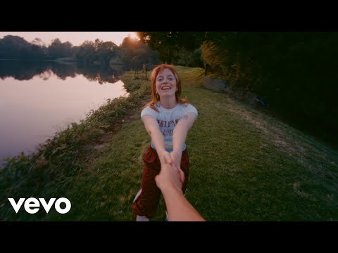 Orla Gartland - Three Words Away
