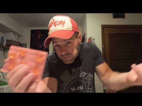 Sugarfina - Rose Bears Pink Chocolate Bar Review