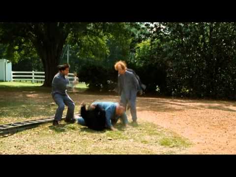 The Three Stooges -  "Senor Rat Lips" clip - In Cinemas August 22