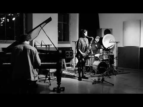 洋楽 Roland Alphonso Meets Mute Beat Overheat ROLANDO ALPHONSO R.Alphonso Meets Mute Beat : Tribute To Roland