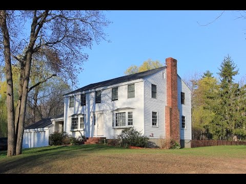 17 Howard Street Hamilton, MA