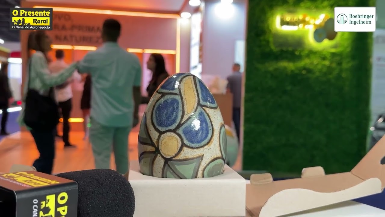 Jaqueline Galvão é homenageada pelo Instituto Ovos Brasil no SIAVS 2026