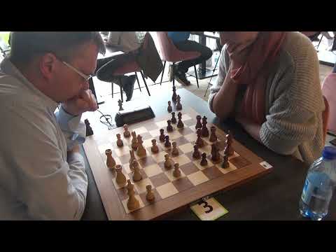 IM Shishkov Andrei - WGM Laura Rogule | Blitz chess