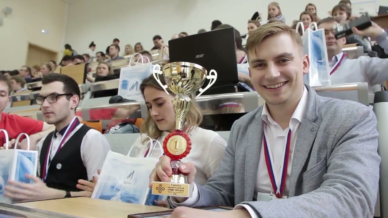 Giới thiệu - English - 2022