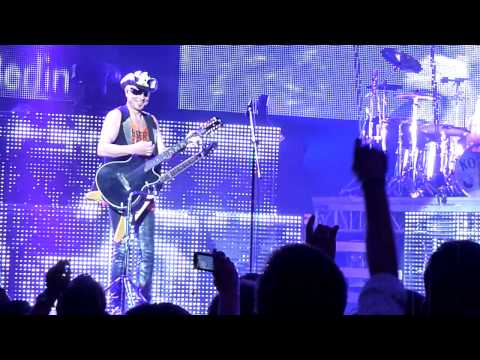 Scorpions - 18 Wind Of Change (Bratislava Incheba, Slovakia 04.06.2011)