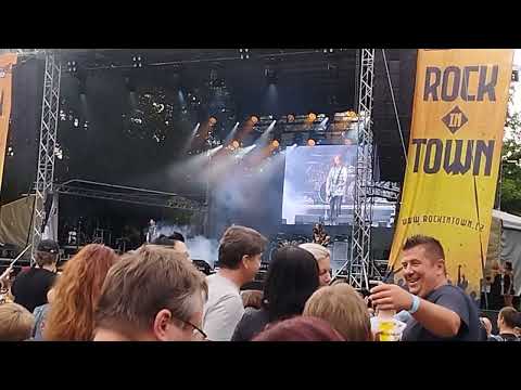 Alkehol - Pivo Dělá Hezká Těla (Live In Konopiště 2023)