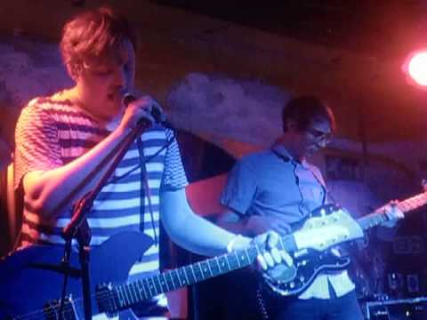 Neil's Children - Warm Wave (Live @ The Shacklewell Arms, London, 04/05/13)