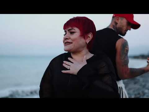 Atmaca Samed & Gülnaz - Duvarlarda Konuşmuyor (Official Video)