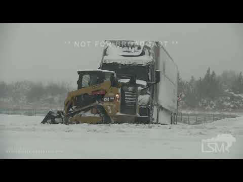 01-18-2023 North Platte, NE - Major Winter Storm - Heavy Snow - Vehicles Stuck