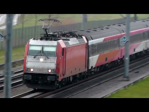 Treinen op station Lage Zwaluwe! (1)