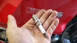 Changing Spark Plugs in a BMW R1100RS Oil head.
