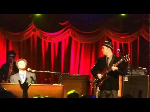 Bowlive IV with Booker T. Jones & David Hidalgo - Born Under A Bad Sign