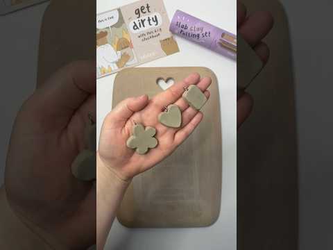 how to make charms 💫 use them for keyrings, jewellery, anything! easy diy clay craft #clay #claydiy