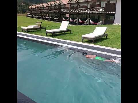 Nadando en el valle sagrado, urubamba Cusco-hotel Rustica Urubamba. #kpop #cusco #urubamba