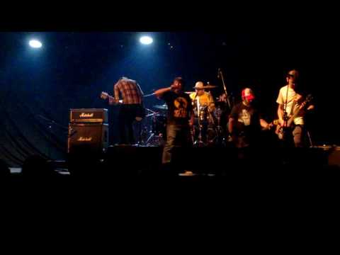 2 Minutos 30 Años - Caramelo de Limón, Agradecimientos y Aplauso para Horacio Demian "Ciro" Pertusi