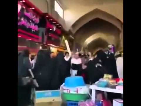 عراك بين سعوديات في احد الاسواق