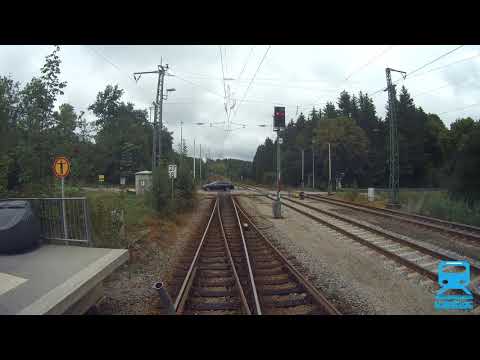 Szenen eines Bahnübergangs - relax and chill (Kreuzstr.) S-Bahn München