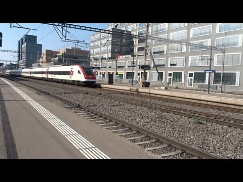 Durchfahrt eines ICN/RABDe 500 am Bahnhof Altstetten