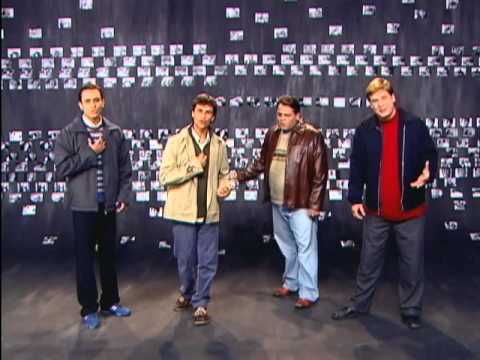 Evandro Antunes no clipe "Veio Até Mim" do Quarteto Está Escrito