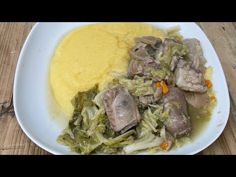 Come si fa la vera cassoeula, un grande classico della cucina lombarda (versione Milanese)