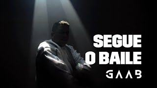 Segue O Baile Lyrics English Translation