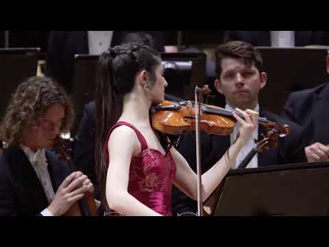 Maria Dueñas - Tchaikovsky Violin Concerto