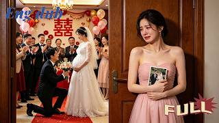 Ze betrapt haar man op overspel – hij gooit haar in het vuur; ze fingeert haar dood, trouwt met d...