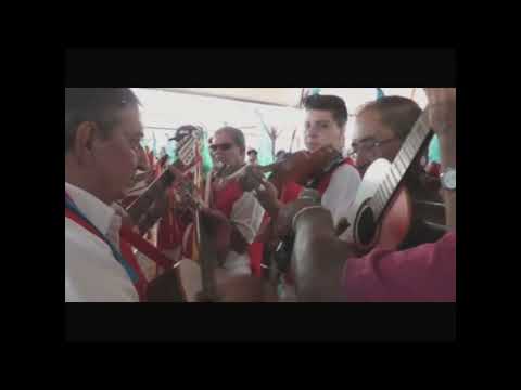 Cia do Divino fonte de fé  Encontro em são Jose dos quatro Marcos-MT 2015 saudação do arco