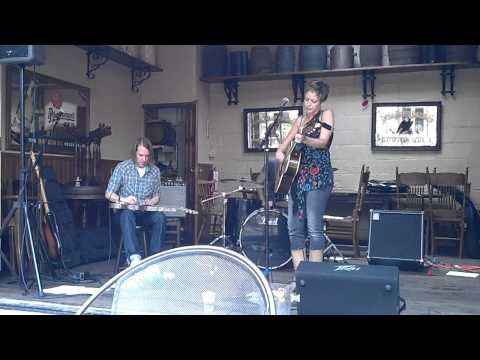 Julie Kathryn - Spilled Milk (LIC).mp4