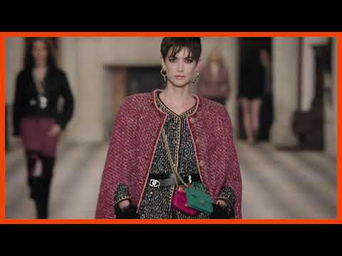 クイックカット。シャネルのショーを一人で観戦 (Quick Cut: Chanel show with one sole spectator)