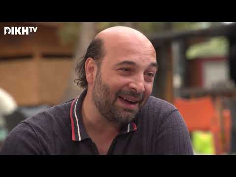 Dikh Tv 🎬 Ale manca: Müller Péter Sziámi And Friends - Romano Drom