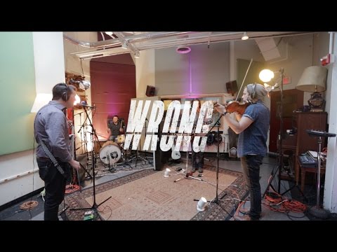 Nemes - Wrong (Live at Q Division)
