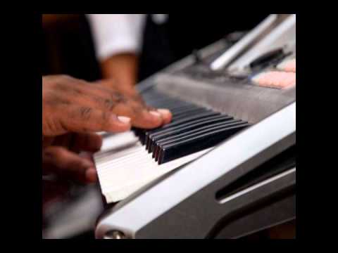 Bahut Khoobsurat - Rishi Singh & Maya ft. Daddy Chinee