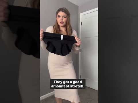 I’m trying some @spanx shaping underwear 🖤