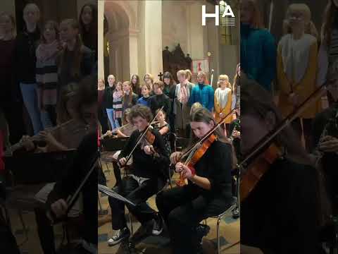 Školní orchestr & Dětský pěvecký sbor Harmonie | Čas radosti veselosti